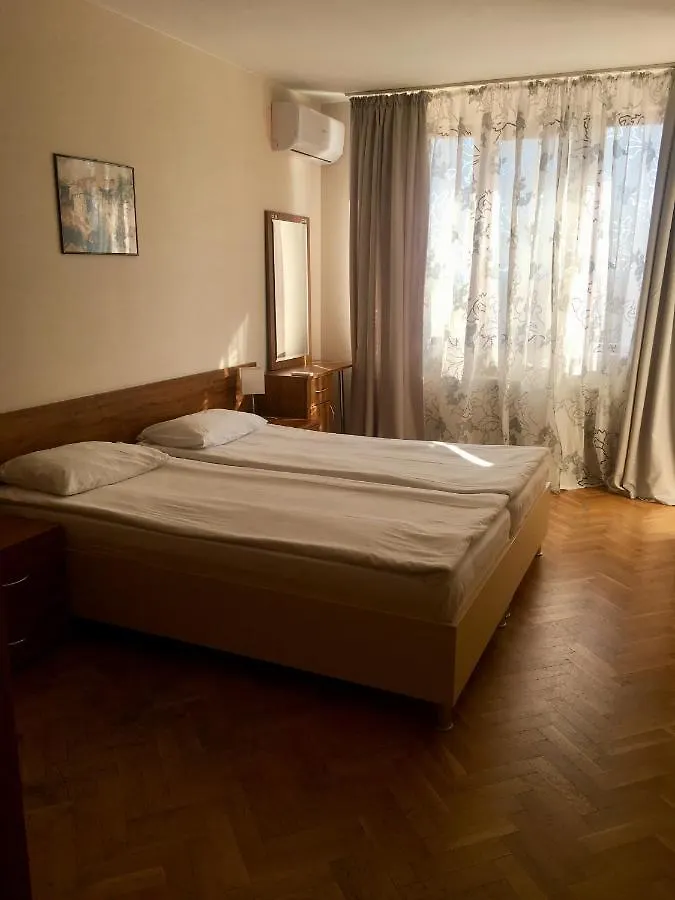 Sea Park Homes Neshkov Varna 3*,